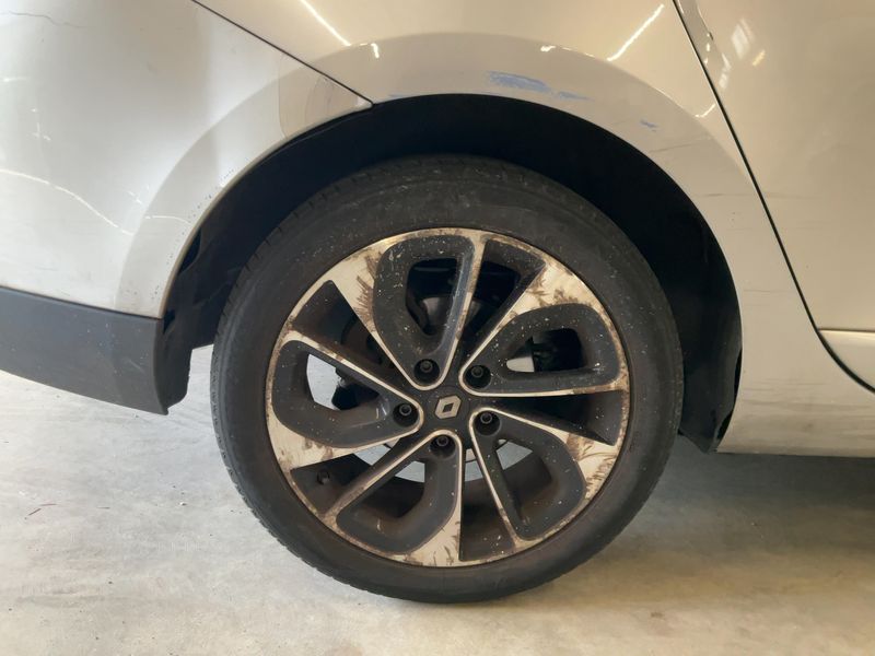 Renault Megane 1.6 dCi Energy BOSE-Edition 2016 – снимка 9