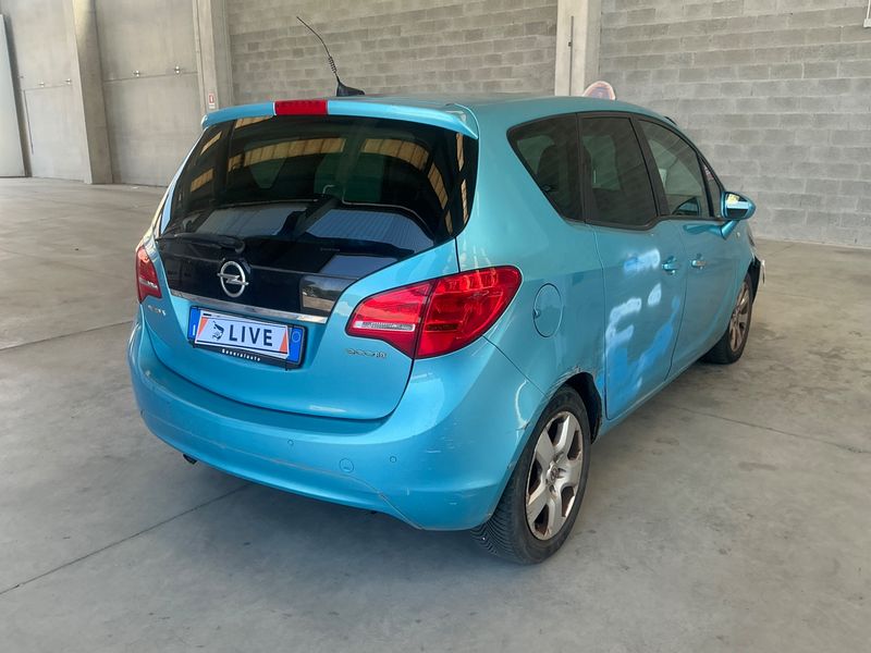 Opel Meriva 1.3 CDTI Cosmo 2011 – снимка 2