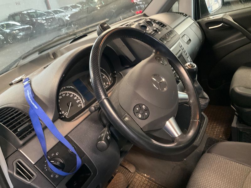 Mercedes-Benz Viano 3.0 CDI kompakt BlueEfficiency Trend Edition 2012 – снимка 24