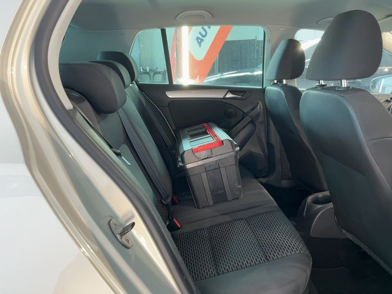 Volkswagen Golf VI 1.2 TSI Trendline 2011 – снимка 20
