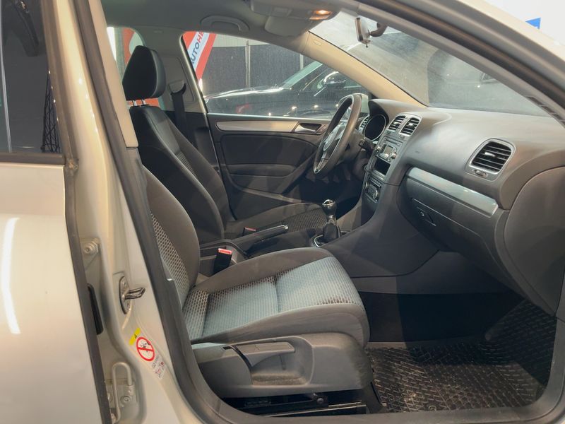 Volkswagen Golf VI 1.2 TSI Trendline 2011 – снимка 17