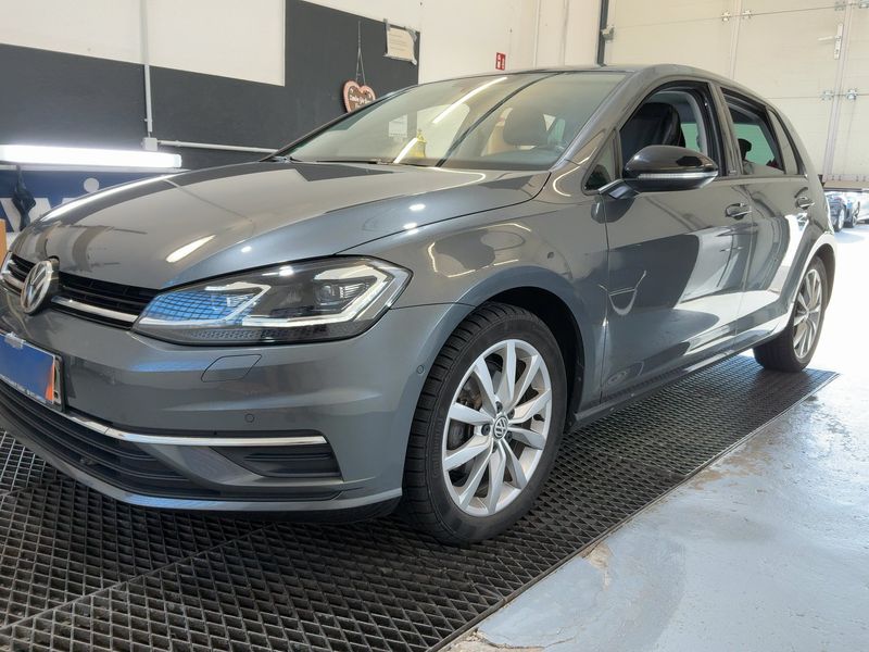 Volkswagen Golf VII 2.0 TDI IQ.DRIVE 2019 – снимка 2