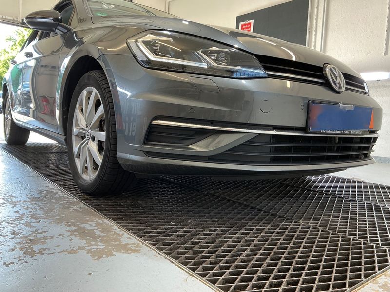 Volkswagen Golf VII 2.0 TDI IQ.DRIVE 2019 – снимка 24