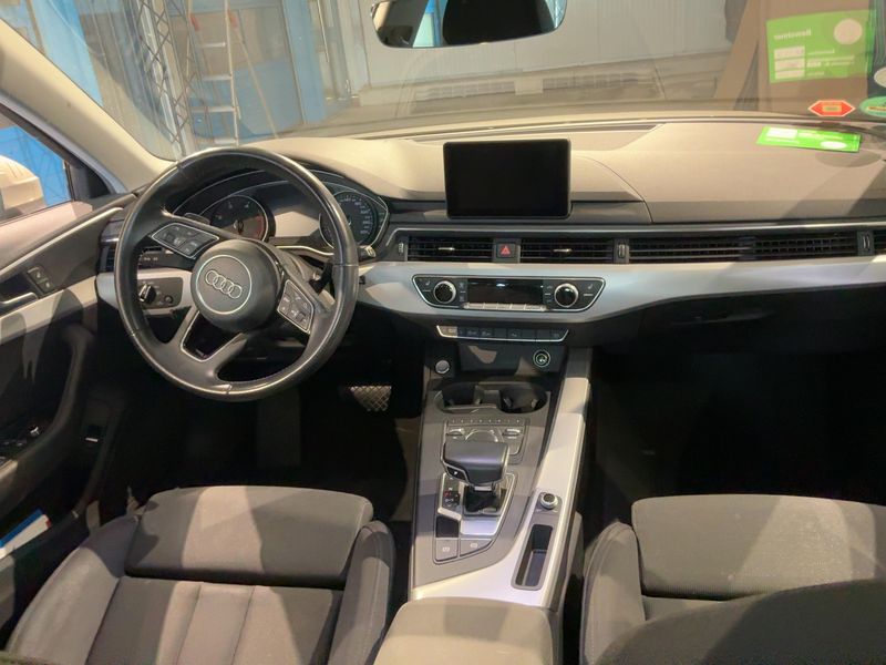 Audi A4 2.0 TDI Sport 2017 – снимка 17