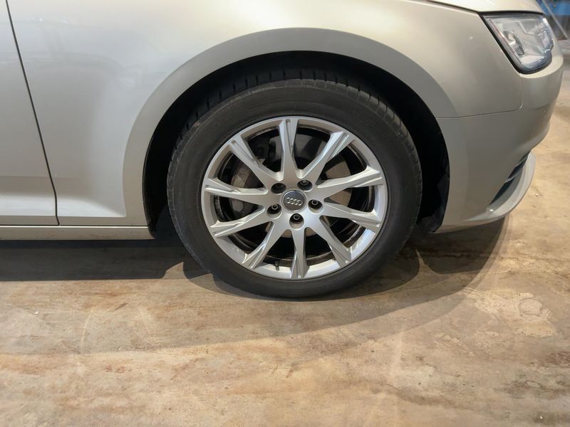 Audi A4 2.0 TDI Sport 2017 – снимка 11