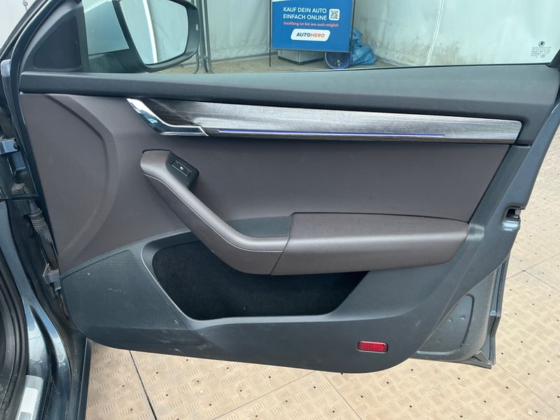 Skoda Octavia 2.0 TDI Scout 4x4 2020 – снимка 25