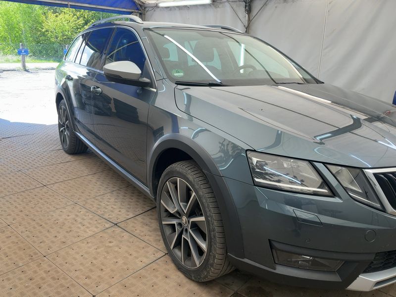 Skoda Octavia 2.0 TDI Scout 4x4 2020 – снимка 12