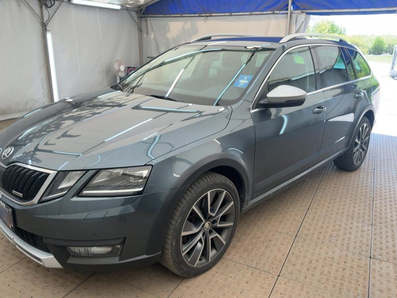 Skoda Octavia 2.0 TDI Scout 4x4 2020 – снимка 1