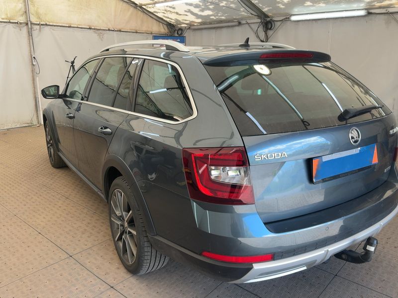 Skoda Octavia 2.0 TDI Scout 4x4 2020 – снимка 6