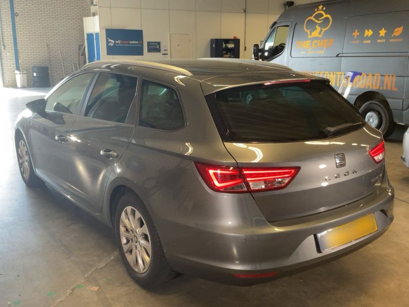 Seat Leon 1.6 TDI Style Ecomotive 2014 – снимка 6