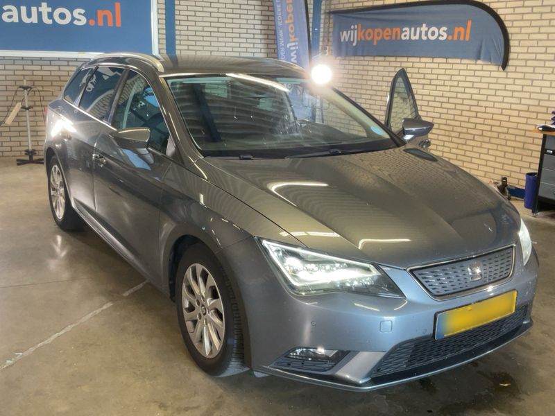 Seat Leon 1.6 TDI Style Ecomotive 2014 – снимка 12