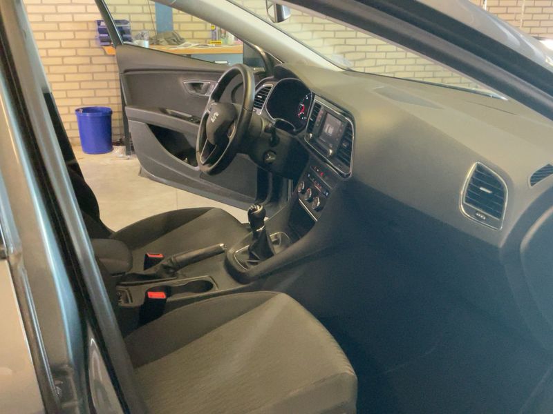 Seat Leon 1.6 TDI Style Ecomotive 2014 – снимка 16