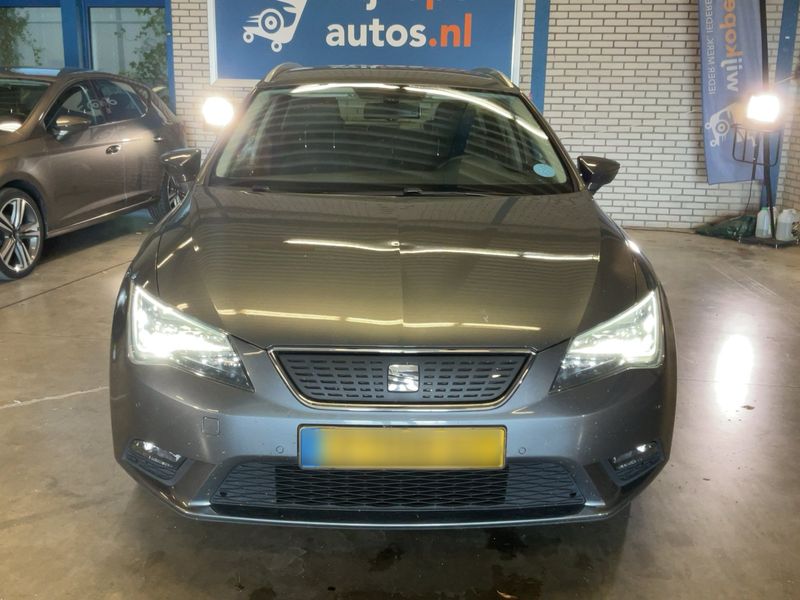 Seat Leon 1.6 TDI Style Ecomotive 2014 – снимка 14