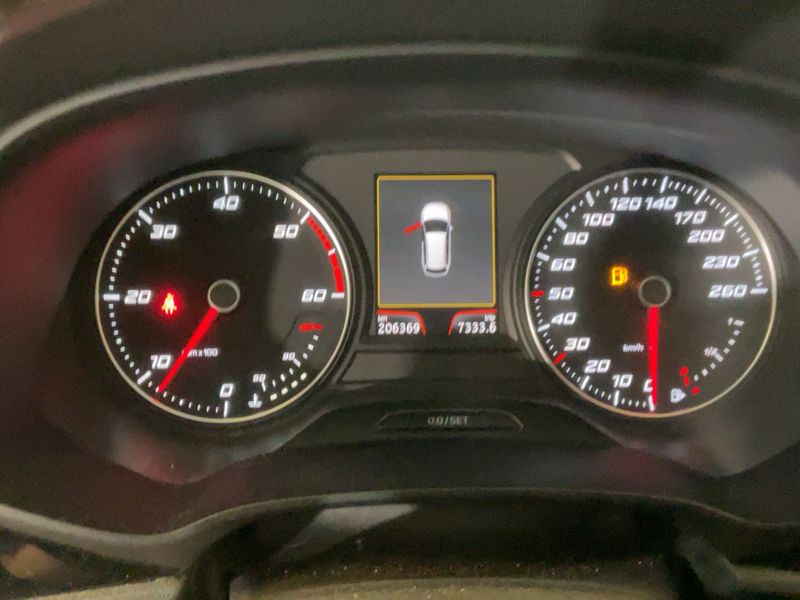 Seat Leon 1.6 TDI Style Ecomotive 2014 – снимка 18