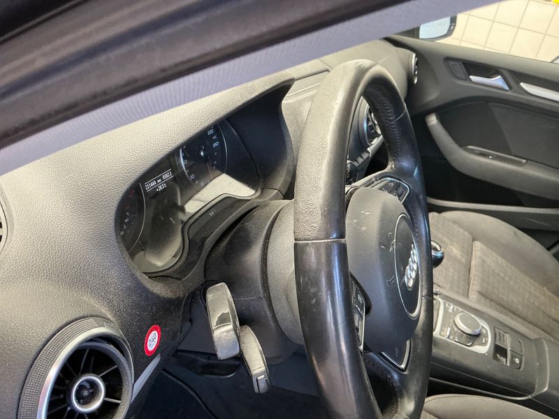 Audi A3 Sportback 2.0 TDI Ambition 2015 – снимка 30