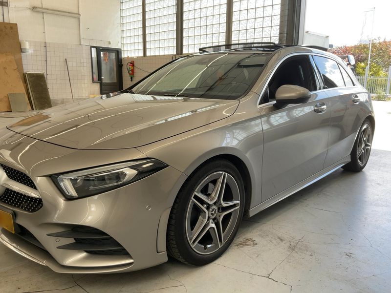 Mercedes-Benz A-Klasse A 220 AMG Line 2019 – снимка 2