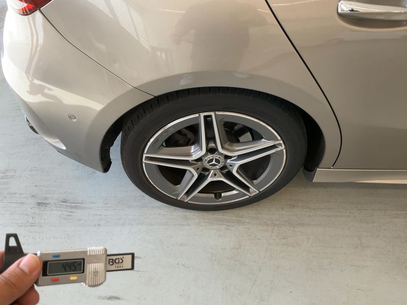 Mercedes-Benz A-Klasse A 220 AMG Line 2019 – снимка 9