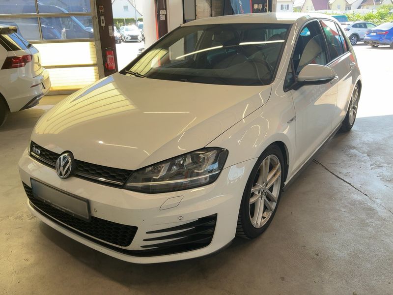 Volkswagen Golf VII 2.0 TDI GTD BlueMotion Tech 2016 – снимка 1