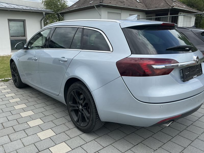 Opel Insignia Sports Tourer 2.0 SIDI Turbo Innovation 4x4 2016 – снимка 6