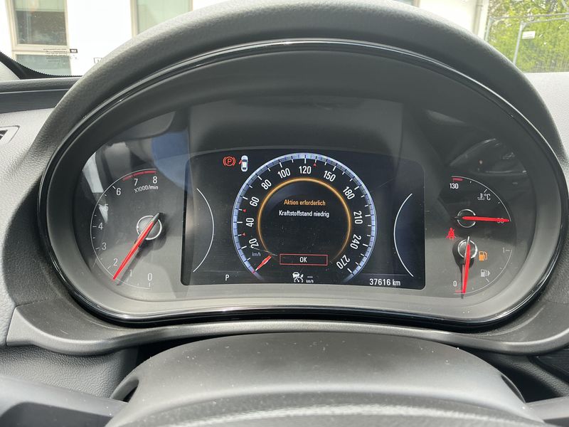Opel Insignia Sports Tourer 2.0 SIDI Turbo Innovation 4x4 2016 – снимка 18