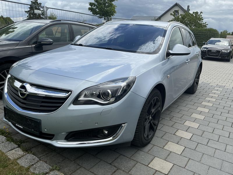 Opel Insignia Sports Tourer 2.0 SIDI Turbo Innovation 4x4 2016 – снимка 1