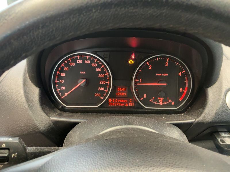 BMW 1er 120d 2010 – снимка 4