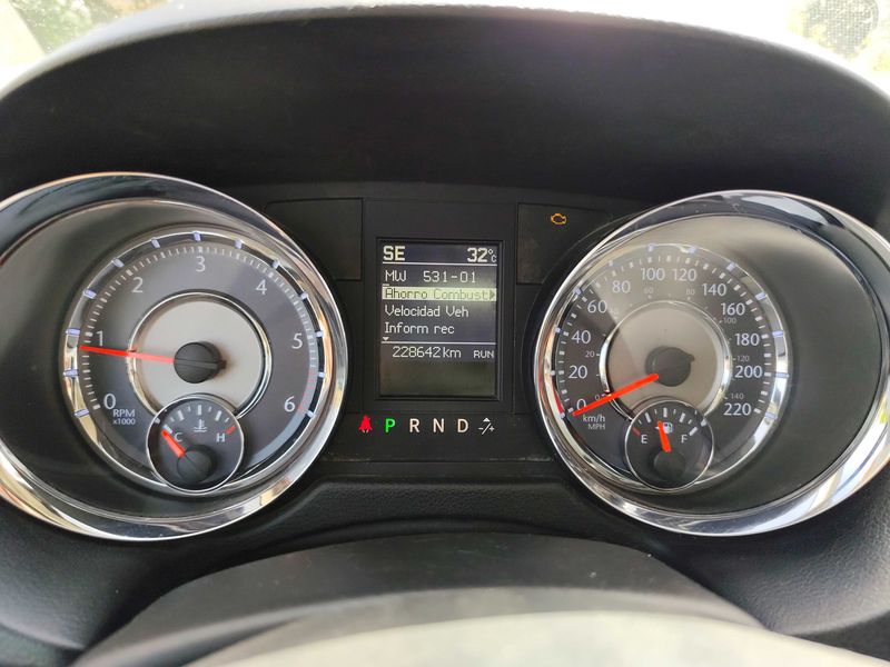 Lancia Voyager 2.8 JTDM Gold 2012 – снимка 12