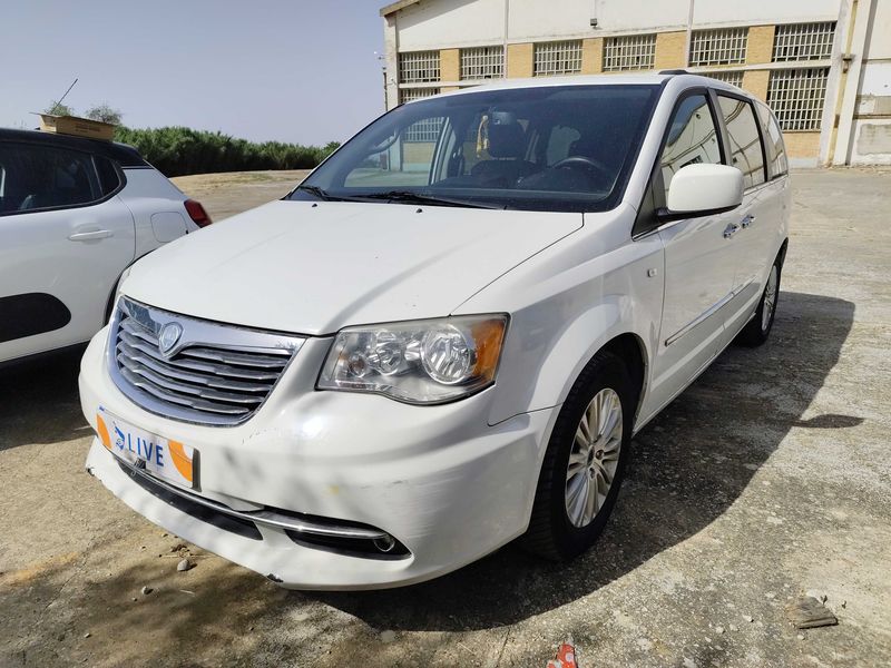 Lancia Voyager 2.8 JTDM Gold 2012 – снимка 1