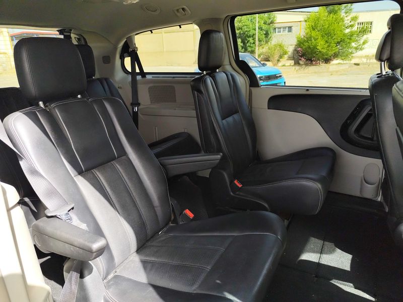 Lancia Voyager 2.8 JTDM Gold 2012 – снимка 13