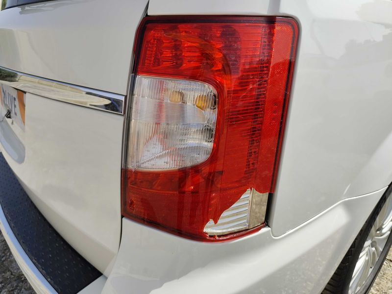 Lancia Voyager 2.8 JTDM Gold 2012 – снимка 24