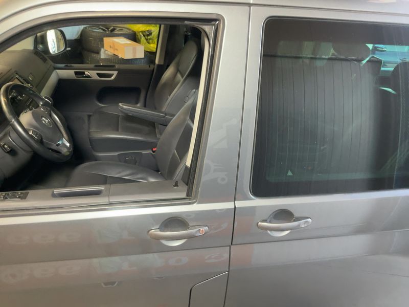 Volkswagen T5 Multivan 2.0 TDI Highline 4Motion 2015 – снимка 4
