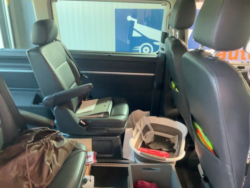 Volkswagen T5 Multivan 2.0 TDI Highline 4Motion 2015 – снимка 20