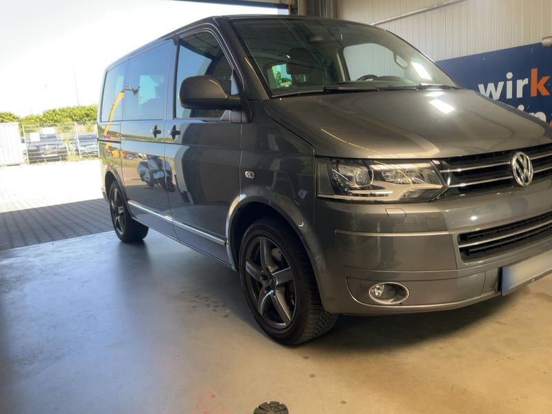 Volkswagen T5 Multivan 2.0 TDI Highline 4Motion 2015 – снимка 12