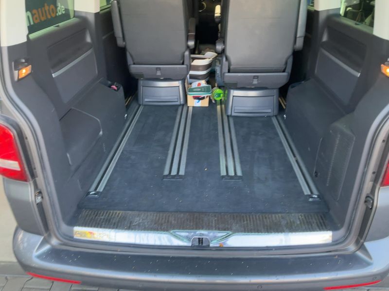 Volkswagen T5 Multivan 2.0 TDI Highline 4Motion 2015 – снимка 16