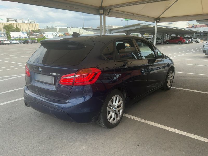 BMW 2er 225xe Active Tourer 2019 – снимка 8