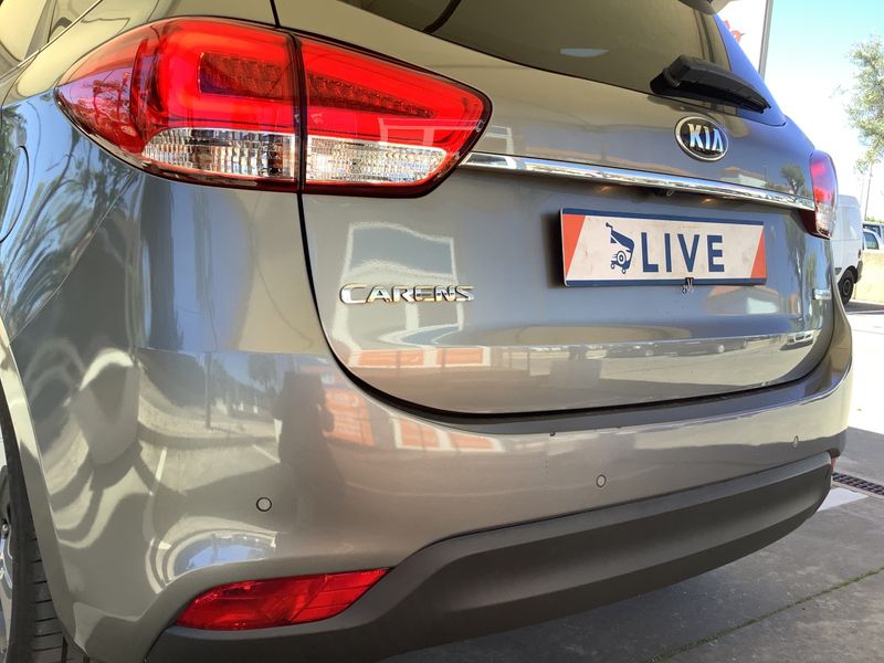 Kia Carens 1.7 CRDi Dream Team 2015 – снимка 30
