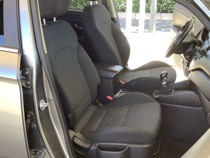 Kia Carens 1.7 CRDi Dream Team 2015 – снимка 16