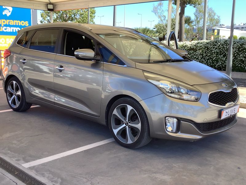 Kia Carens 1.7 CRDi Dream Team 2015 – снимка 12