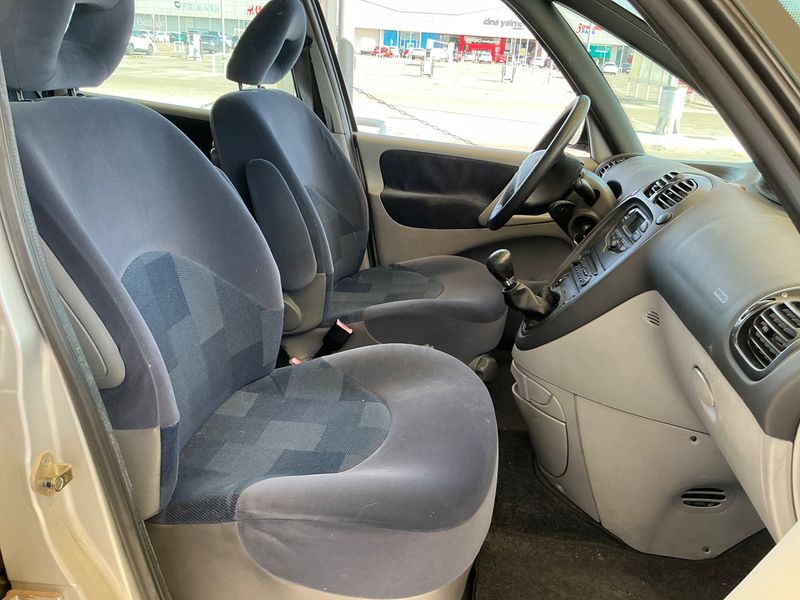 Citroen Xsara Picasso 1.8 SX 2003 – снимка 3