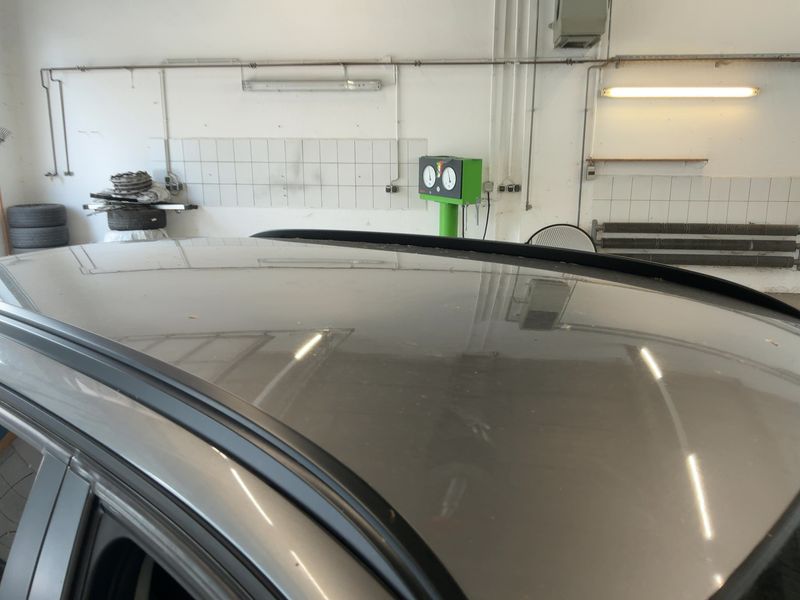 BMW 3er 318i 2010 – снимка 13