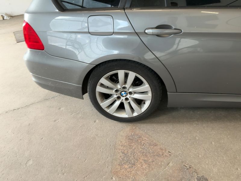 BMW 3er 318i 2010 – снимка 9