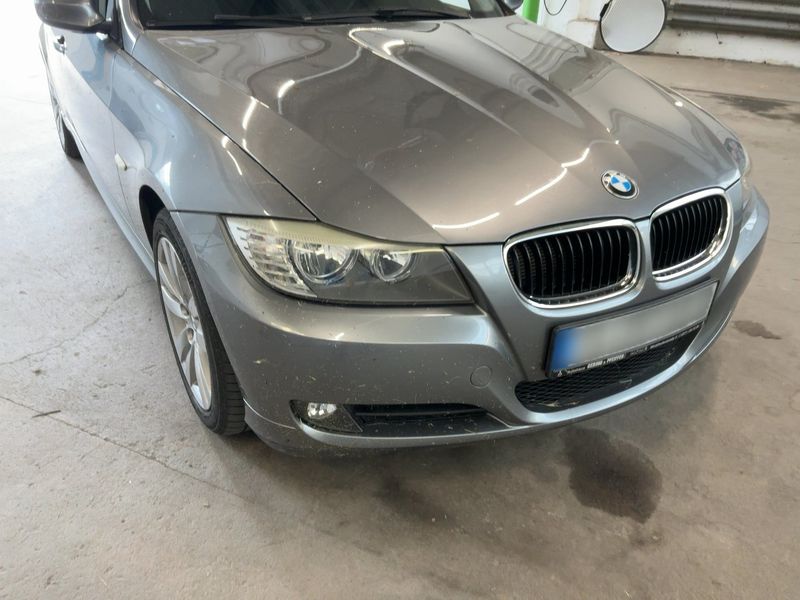 BMW 3er 318i 2010 – снимка 12