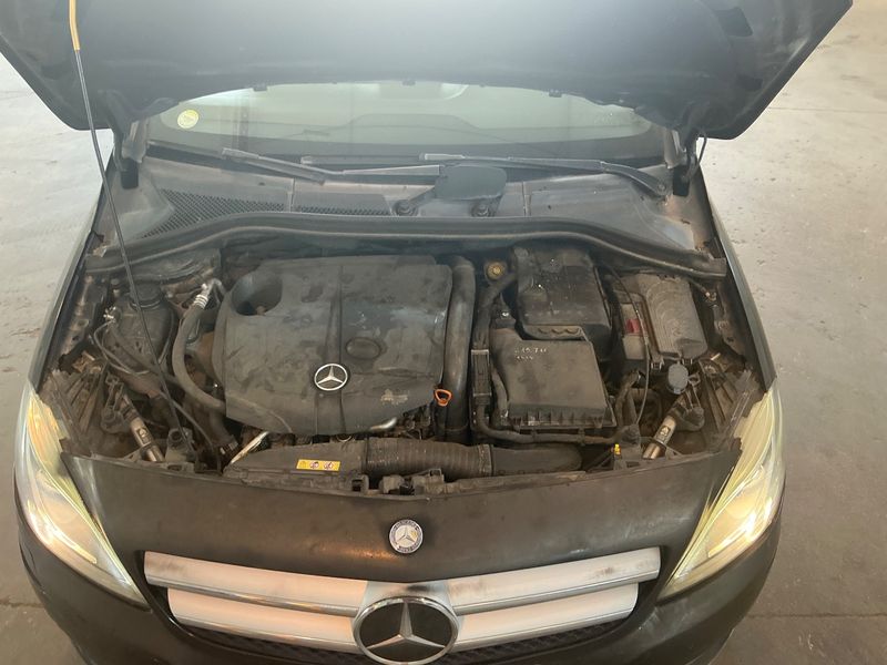 Mercedes-Benz B-Klasse B 180 CDI 2012 – снимка на щета