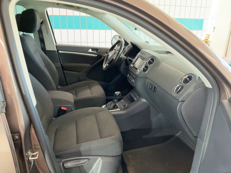 Volkswagen Tiguan 2.0 TDI Track & Style 4Motion BlueMotion Tech 2013 – снимка 17