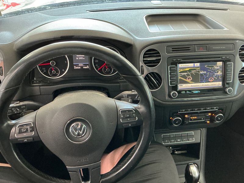 Volkswagen Tiguan 2.0 TDI Track & Style 4Motion BlueMotion Tech 2013 – снимка 18