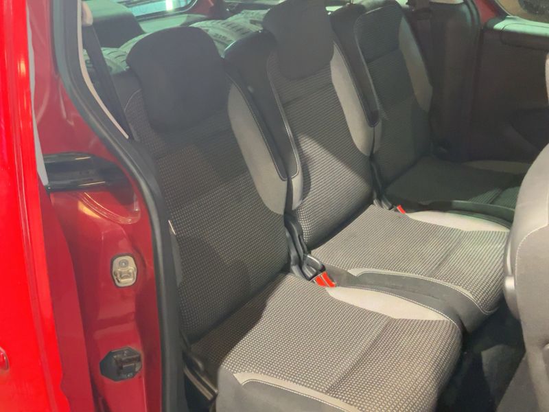 Peugeot Partner 1.2 PureTech Allure 2018 – снимка 20