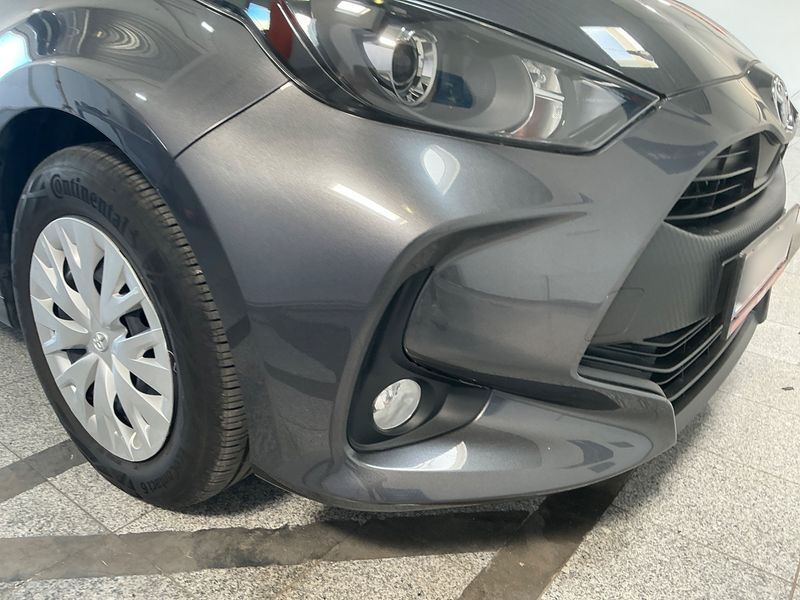 Toyota Yaris 1.5 Hybrid Active Drive 2022 – снимка 30