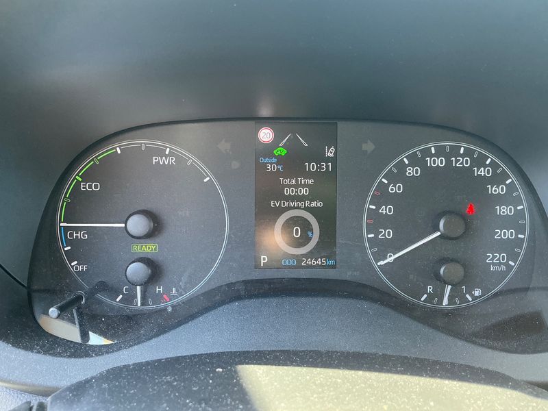 Toyota Yaris 1.5 Hybrid Active Drive 2022 – снимка 18