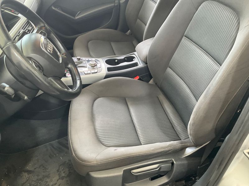 Audi A4 1.8 TFSI 2012 – снимка 26