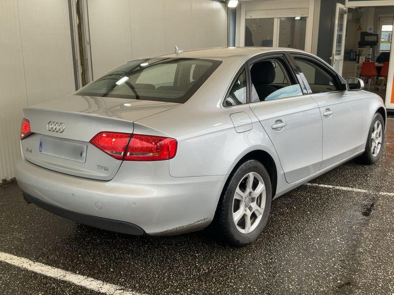 Audi A4 1.8 TFSI 2012 – снимка 8